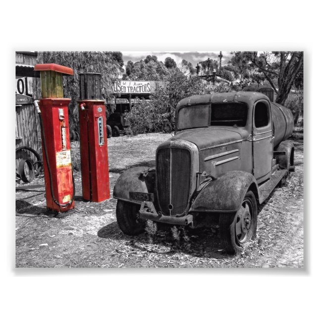 Monochrome photo Ute Vintage abandonnée (Devant)