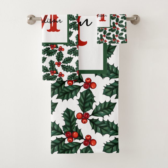Monogram Christmas Holly Berries (En situation)