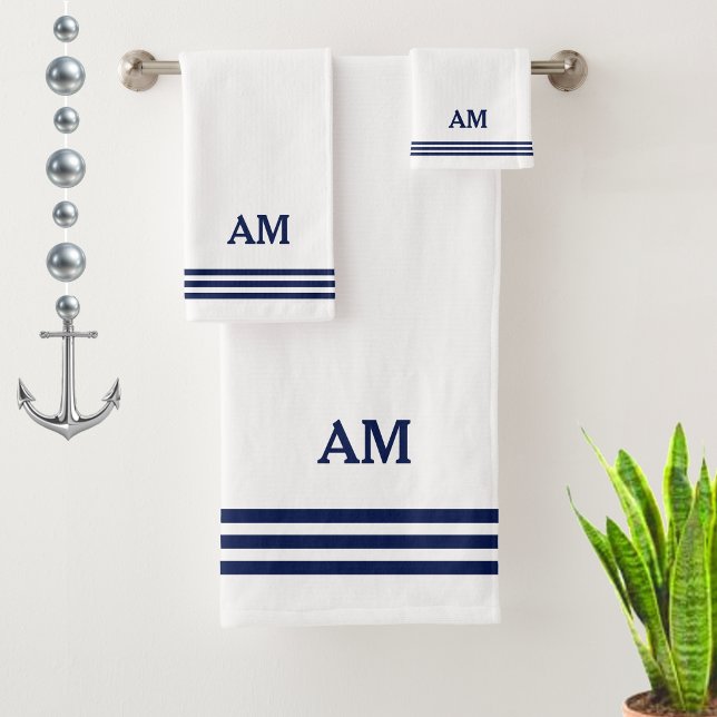 Monogramme bleu et trois bandes sur fond blanc (Créateur téléchargé)
