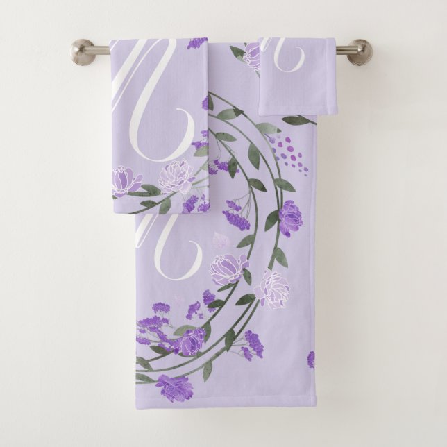 Monogramme de couronne de fleurs violettes (En situation)