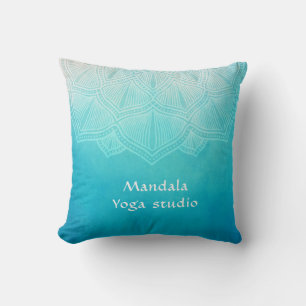 Monogramme de mandala turquoise lancer oreiller