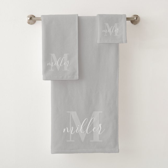 Monogramme de nom de famille personnalisé gris mod (En situation)