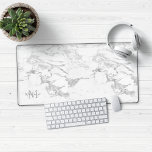 Monogramme élégant en marbre argenté<br><div class="desc">Élégant marbre argenté Monogram bureau Mat Souris Pad avec marbre blanc tendance et marbre doux faux argent feuille. Ajoutez votre nom et votre monogramme pour un design personnalisé ! Veuillez nous contacter à cedarandstring@gmail.com si vous avez besoin d'aide pour la conception ou les produits correspondants.</div>