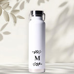 Monogramme Elégant Mariage Blanc Bouteille Cadeau<br><div class="desc">Monogramme Élégant Mariage Blanc Bouteille Cadeau De Mariage. Personnalisez cette bouteille d'eau élégante avec votre monogramme personnalisé initial.</div>