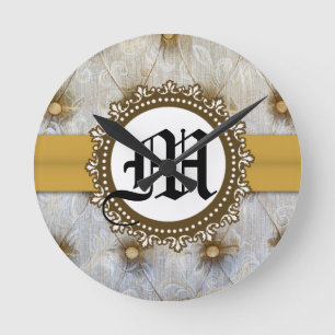 Monogramme en tissu vintage Pintuck Horloge murale