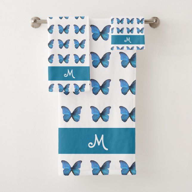 Monogramme et motif papillon bleu sur fond blanc  (En situation)