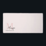 Monogramme minimal initial et nom Pastel rose<br><div class="desc">Améliorez votre espace de travail avec notre Monogramme Minimaliste Initial & Nom Pastel Pink Desk Mat. Ce tapis de bureau élégant et fonctionnel présente un design épuré avec un monogramme et un nom personnalisés, ajoutant une touche d'élégance à votre bureau ou à votre espace bureau. Conçu avec des matériaux de...</div>