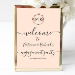 Monogramme Mission Affiche de bienvenue Board<br><div class="desc">Un simple feuillage chic feuille d'or rose monogramme pêche rose fiançailles bienvenue panneau en mousse signe. Facile à personnaliser avec vos détails. Fête de fiançailles boho moderne accueil panneau en mousse modifiable, couronnes faire-part de mariage photo, personnalisable, calligraphie police manuscrite, simple, élégant. PERSONNALISATION : Si vous avez besoin de personnalisation...</div>