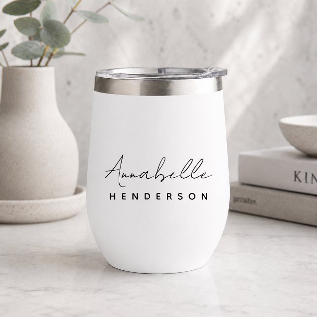 Monogramme | Moderne Minimaliste Propre Simple Bla (Personalized script name wine tumbler by Guava with clean modern minimalist styling)