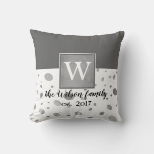 monogramme personnalisé coussin gris et blanc