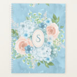 Monogramme rose rustique Floral Shabby Chic<br><div class="desc">Shabby chic motif floral rayé bleu avec monogramme planner. Motif rustique mais élégant avec de beaux pastels en détresse de bleu et rose Ajoutez votre initiale pour en faire la vôtre. C'est juste adorable. Je sais que vous allez adorer aussi.</div>
