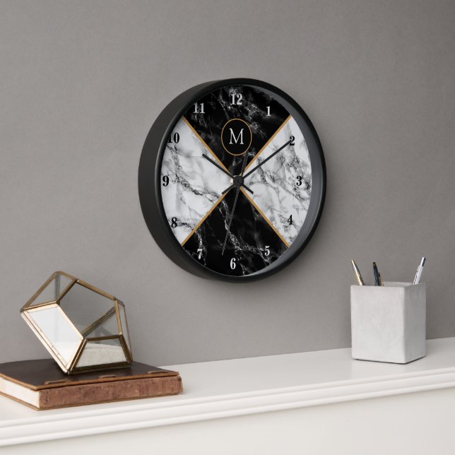 Monogramme Votre Lettre Horloge Noir Blanc Marbre (Bureau)