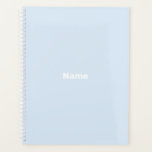 Monographie de nom personnalisé bleu clair minimal<br><div class="desc">Minimaliste bleu clair nom personnalisé,  teat,  monogramme,  initiales ou année simple moderne élégant et personnalisé Planner. Texte blanc personnalisé sur bleu clair arrière - plan couleur uni.</div>