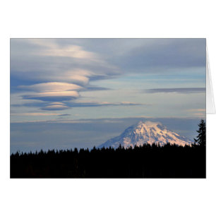 Mont Rainer aux nuages lenticulaires