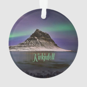 Montagne Kirkjufell en Islande Aurores Boréales