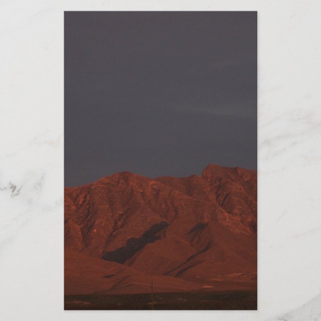 Montagne rouge à Twilight (Devant)