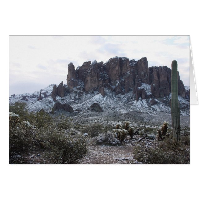 Montagnes de superstition neigeuse (Devant horizontal)