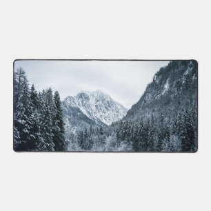 Montagnes et lac gelé à Zgornje Jezersko, Slo