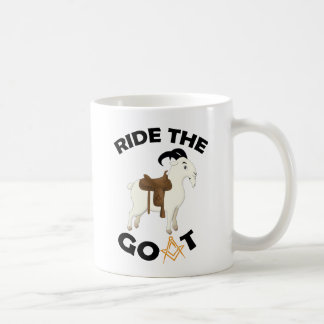 Montez la tasse de café de chèvre