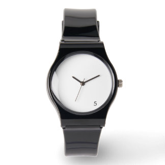 Montre 5 O’Clock Watch – A Reminder It’s Time Somewhere