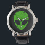 Montre alien vert tête pour science-fiction extraterrestr<br><div class="desc">alien tête verte de science-fiction visage sourire extraterrestre grunge</div>