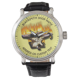 Montre Atelier De Forgeron Avec Anvil Et Marteau En Feu