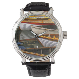 Montre Bateaux aux couleurs vives au Wooden Boat Center