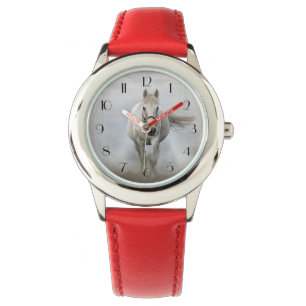 Montre Beau cheval blanc dans la brume