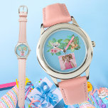 Montre Bébé Animaux Photo personnalisée Enfants Regarder<br><div class="desc">Faites de votre petit jour spécial encore plus mémorable avec cet adorable Tropical Baby Animals Custom Photo Kids Watch! Ce garde-temps plein de vie et ludique présente un délicieux assortiment de bébés animaux nichés au milieu de feuilles verdoyants et de fleurs tropicales. Le design lumineux et gai séduira tout enfant,...</div>