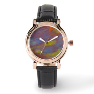 Montre Bois Pétrifié en Gros Plan