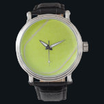Montre Boule de tennis personnalisable<br><div class="desc">C’est l’heure du jeu ! Ce ballon de tennis jaune-vert a l'air assez réel pour piller sur le filet. Si vous êtes un vrai joueur de tennis ou que vous aimez simplement jouer à la partie, vous apprécierez cette image floue de balle de tennis. Remarque : N'hésitez pas à vous...</div>