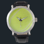 Montre Boule de tennis personnalisable<br><div class="desc">C’est l’heure du jeu ! Ce ballon de tennis jaune-vert a l'air assez réel pour piller sur le filet. Si vous êtes un vrai joueur de tennis ou que vous aimez simplement jouer à la partie, vous apprécierez cette image floue de balle de tennis. Remarque : N'hésitez pas à vous...</div>
