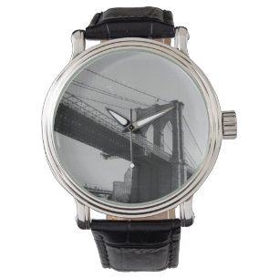 Montre Bridge New York Black White USA America Architect
