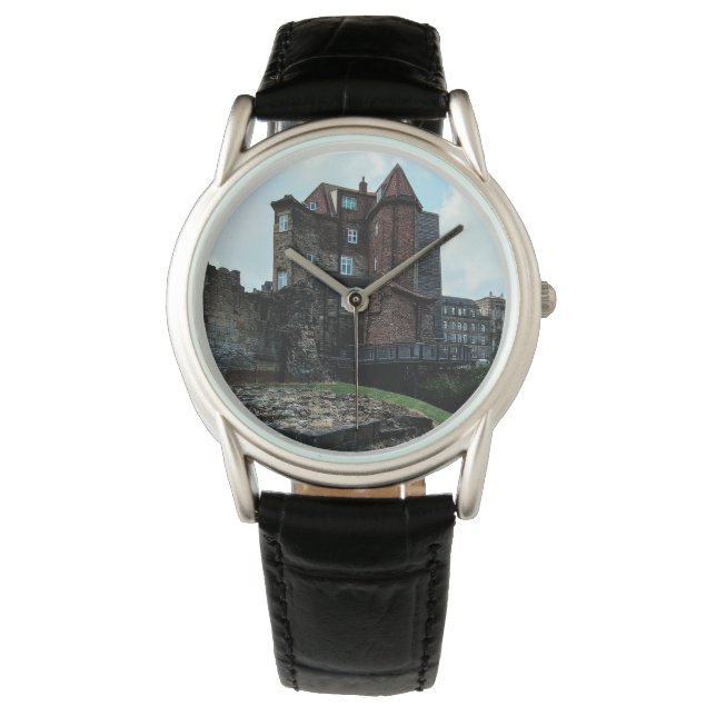 Montre Château de Newcastle, ruines (devant)