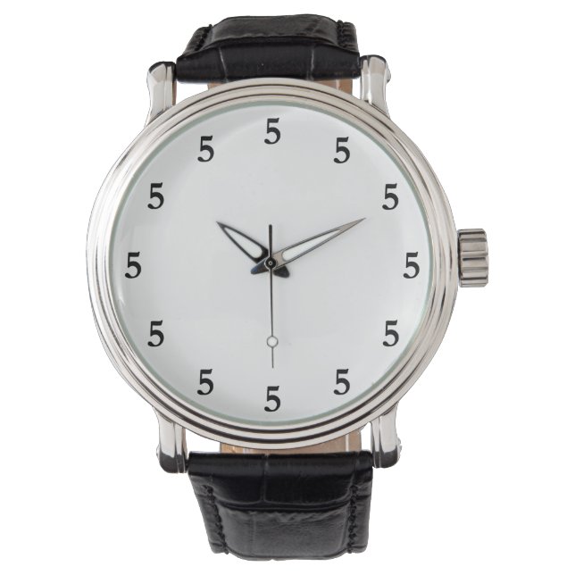 Montre Cinq heures noires quelque part sur fond blanc (devant)