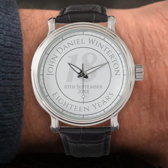 Montre Commemoration du 18ème anniversaire avec nom, âge  (Créateur téléchargé)