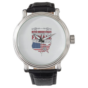 Montre Conception de chemise vintage patriotique de pouvo