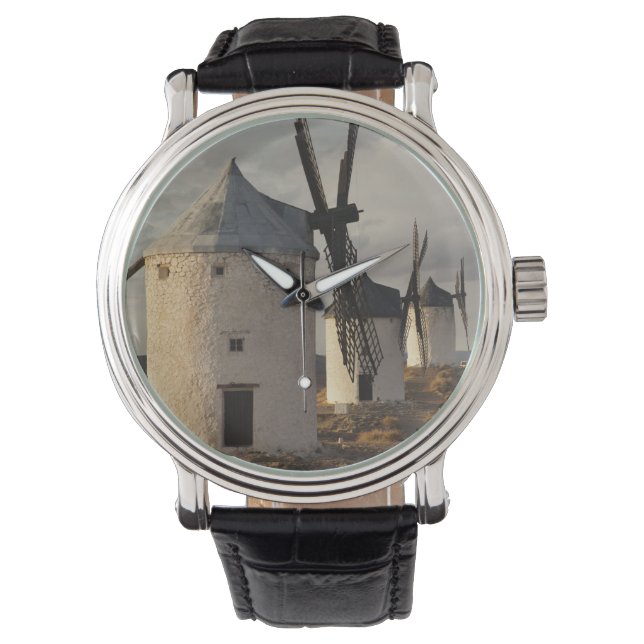 Montre Consuegra, antiques moulins à vent de La Mancha (devant)
