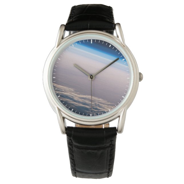 Montre Coucher De Soleil Orbital Au Large De La Côte De C (devant)