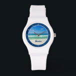 Montre Cute Beach Photo Personnalisée Bord de mer Blanc<br><div class="desc">Une belle photo de plage prise dans la destination de vacances idéale de Destin,  Floride. Les magnifiques eaux vertes de Sandestin se lavent jusqu'à la mer sablonneuse sous un ciel bleu serein pour faire la photo bracelet de vacances pittoresque parfaite. Customisez cette jolie montre tropicale avec votre nom.</div>