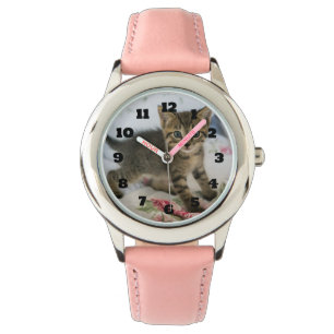 Montre Cute Tabby Kitten À L'Air Surpris