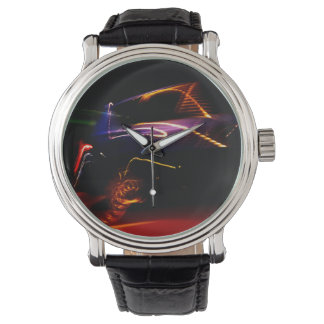 Montre danse de voiture violette