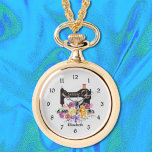Montre de collier de machine à coudre à fleurs mix<br><div class="desc">Une montre de collier à thème à coudre prête à être personnalisée avec son nom. Imprimé avec une machine à coudre de style vintage noir agrémenté d'un bouquet somptueux de fleurs d'aquarelle mélangées pastel. Il suffit de modifier le nom du texte dans le bouton "personnaliser". Votre choix de ton or...</div>