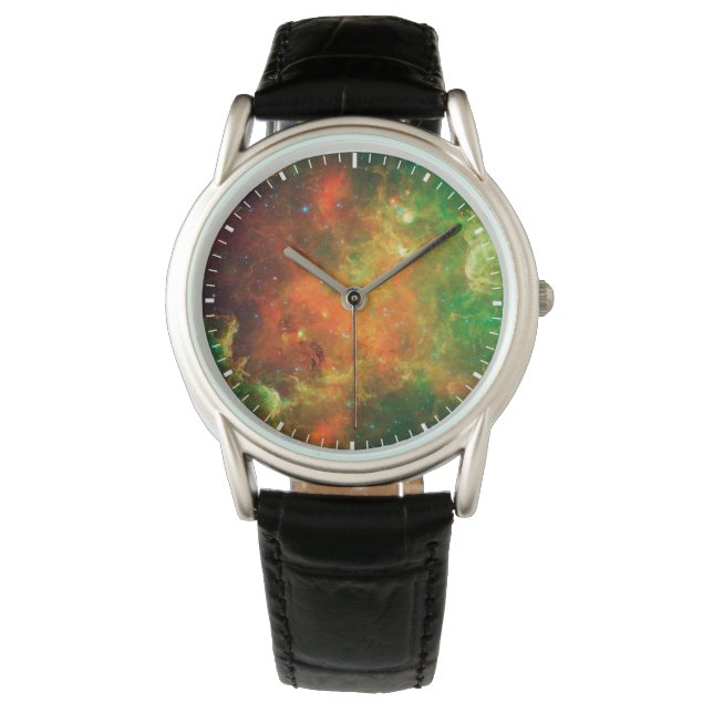 Montre Des Clusters D'Étoiles Dans La Nebula Nord-América (devant)