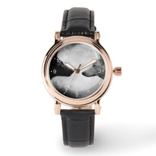 Montre Deux loups se faisant face