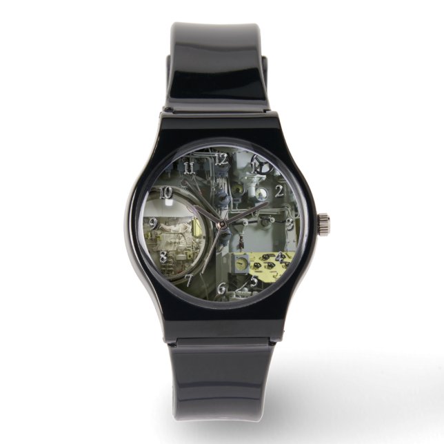 Montre écoutille sur un ancien sous-marin rétro (Recto)