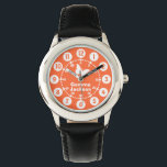 Montre Enfants filles orange & blanc nom complet bracelet<br><div class="desc">Les enfants de l'art graphique regardent avec un simple papillon blanc. Idéal pour les filles en âge d'aller à l'école apprenant à lire une horloge comme des minutes et des heures. L'exemple de Personnaliser avec le nom complet de votre enfant indique Gemma Jackson.</div>