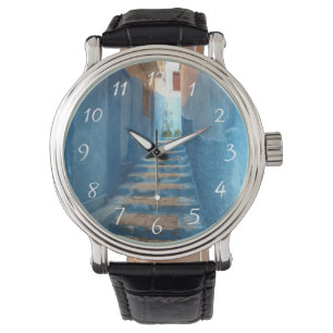 Montre Escalier bleu étroit au Maroc