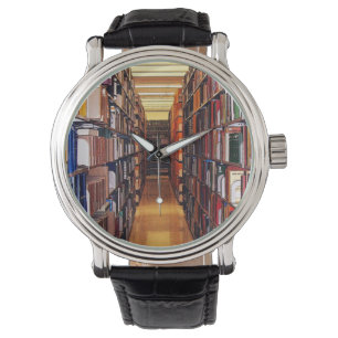 Montre Étagères de bibliothèque