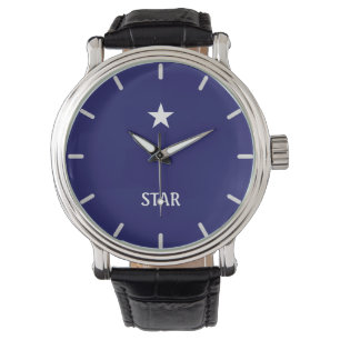 Montre Étoile sur fond bleu marine